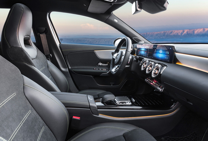 Это не фантастический фильм, а новый Mercedes A-Class Это не фантастический фильм, а новый Mercedes A-Class