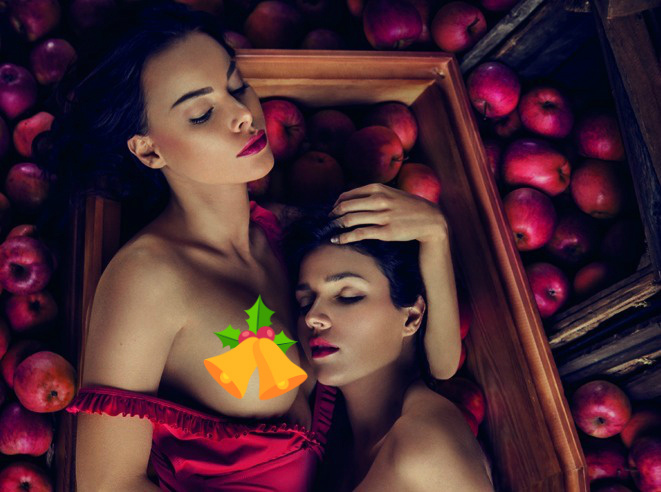 Девушки и смерть! Самый провокационный из откровенных календарей на 2018 год Девушки и смерть! Самый провокационный из откровенных календарей на 2018 год