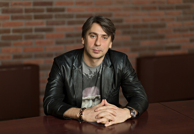 Роман Емельянов: «Хейтеры ценнее самых преданных слушателей» Роман Емельянов: «Хейтеры ценнее самых преданных слушателей»