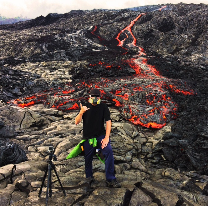 Вот что будет, если забросить камеру GoPro в кипящую лаву (изумительное ВИДЕО) Вот что будет, если забросить камеру GoPro в кипящую лаву (изумительное ВИДЕО)