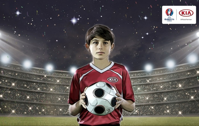 KIA разыскивает младшего арбитра на EURO 2016 KIA разыскивает младшего арбитра на EURO 2016