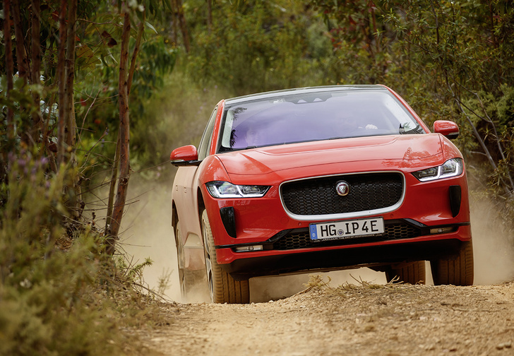 Jaguar I-Pace: Илон Маск, сдавайся!