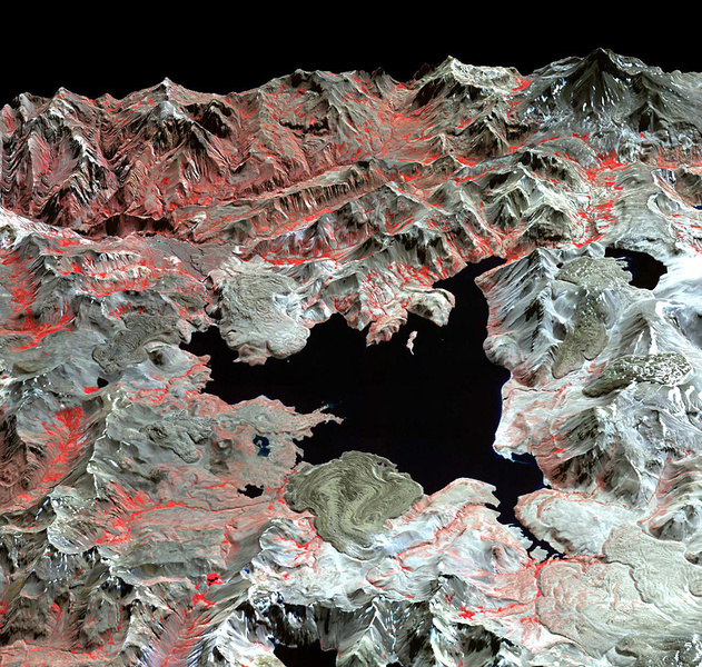 Чили,  кальдеровый  комплекс  Лагуна-дель-Мауле