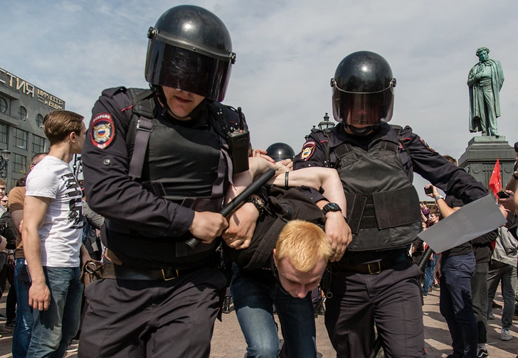 Московских полицейских оснастят очками с системой распознавания лиц