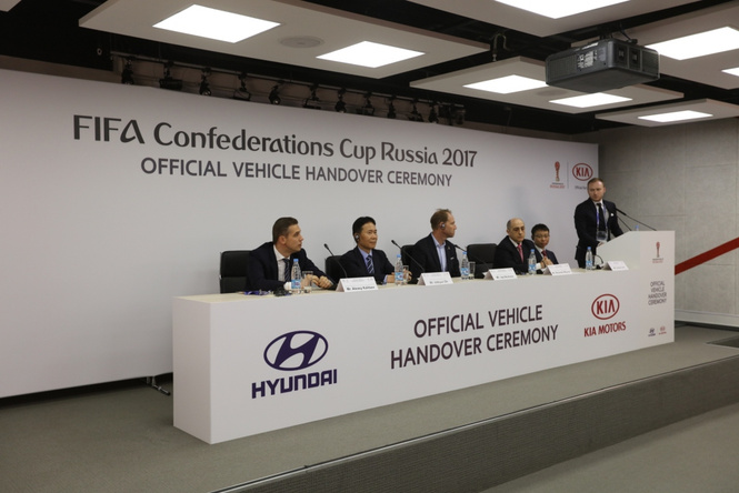 Hyundai передаёт автомобили оргкомитету Кубка Конфедераций FIFA 2017 Hyundai передаёт автомобили оргкомитету Кубка Конфедераций FIFA 2017