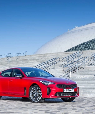 Атомный кореец: чем хорош, а чем и не очень Kia Stinger