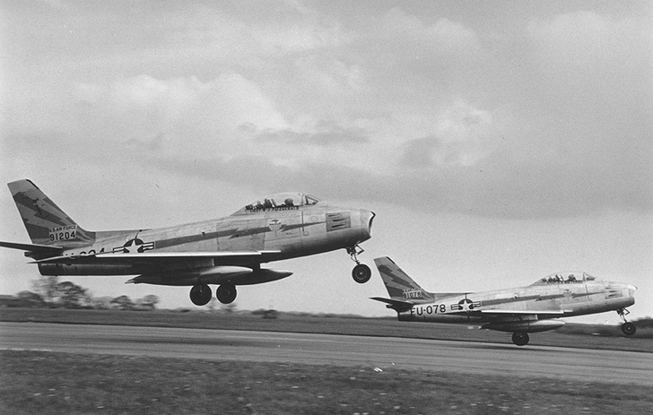 Самолет F-86 «Сейбр»