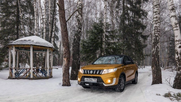 Suzuki Vitara: машина-раскраска