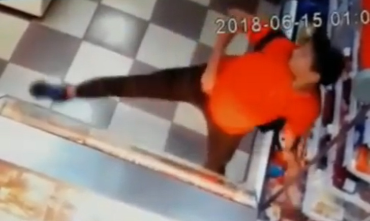 Краснодарский магазинный вор украл колбасу и водку в танце (ВИДЕО)