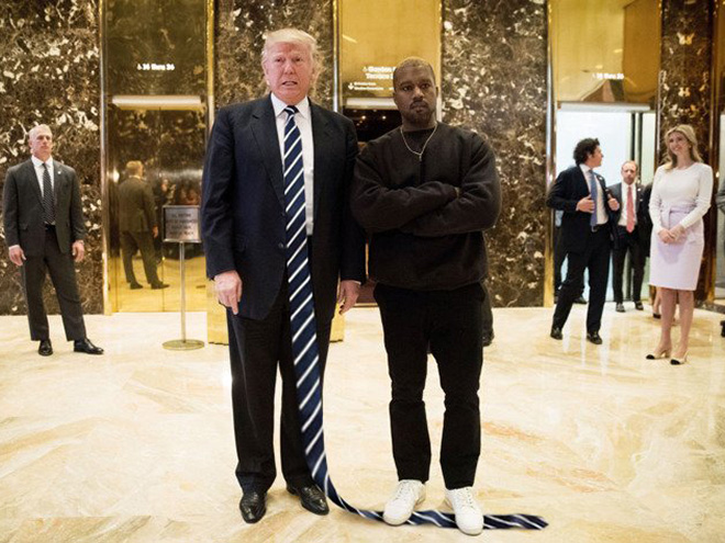 Странная тенденция моды от Дональда Трампа — невероятно длинные галстуки!