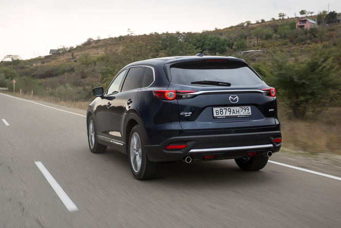 Mazda CX-9 и полные легкие легкости Mazda CX-9 и полные легкие легкости