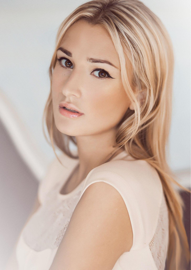 Елена Иванова Елена Иванова