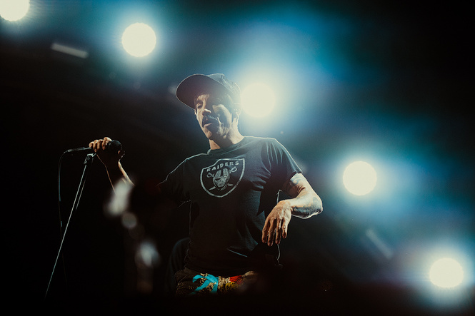 Что творилось на недавних концертах Red Hot Chili Peppers, Ланы Дель Рей, «Сплина» и других рокеров Что творилось на недавних концертах Red Hot Chili Peppers, Ланы Дель Рей, «Сплина» и других рокеров