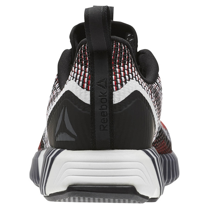 Прочность, стиль и Ариана Гранде в новых Reebok Fusion Flexweave Прочность, стиль и Ариана Гранде в новых Reebok Fusion Flexweave