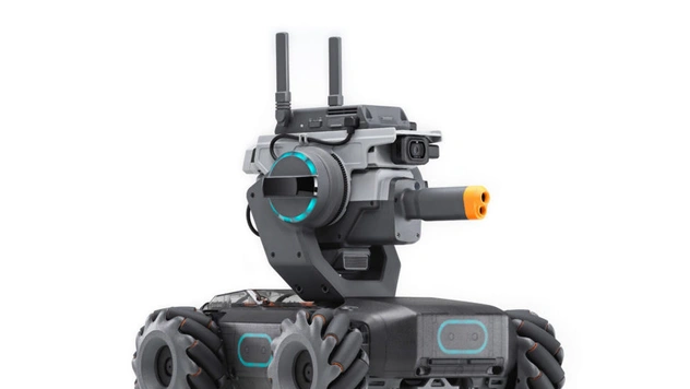 DJI выпустила автоматизированный мини-танк с лазерной пушкой. И его можно будет купить