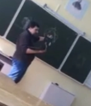На Урале сельского учителя уволили после «вызова Ктулху» на уроке