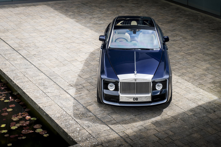 Фото №2 - Самый дорогой в мире Rolls-Royce построили для таинственного коллекционера