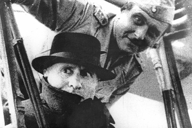 Бенито Муссолини вместе со своим спасителем