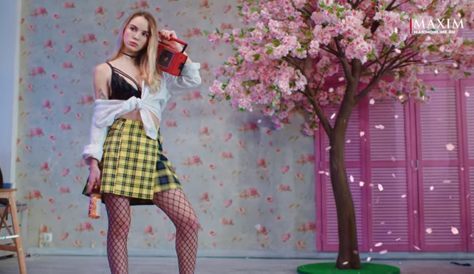 Марьяна Ро на обложке MAXIM (видео со съемки) Марьяна Ро на обложке MAXIM (видео со съемки)