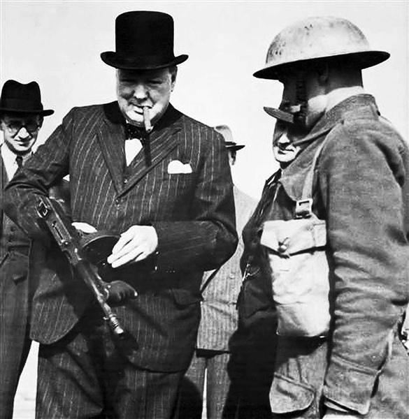 История одной фотографии: Черчилль с пистолетом-пулеметом в июле 1940 года