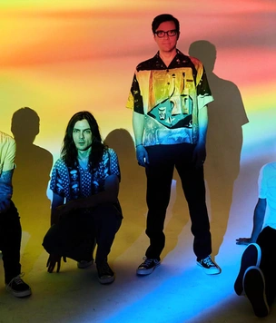 Караоке-рок от Weezer и другие музыкальные новинки месяца