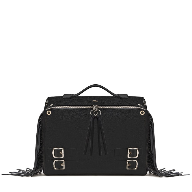 Furla представила коллекцию для безбашенных байкеров Furla представила коллекцию для безбашенных байкеров