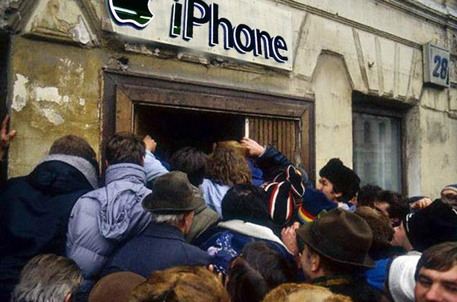 Места в очереди за новым iPhone в России продают по 250 тысяч рублей Места в очереди за новым iPhone в России продают по 250 тысяч рублей