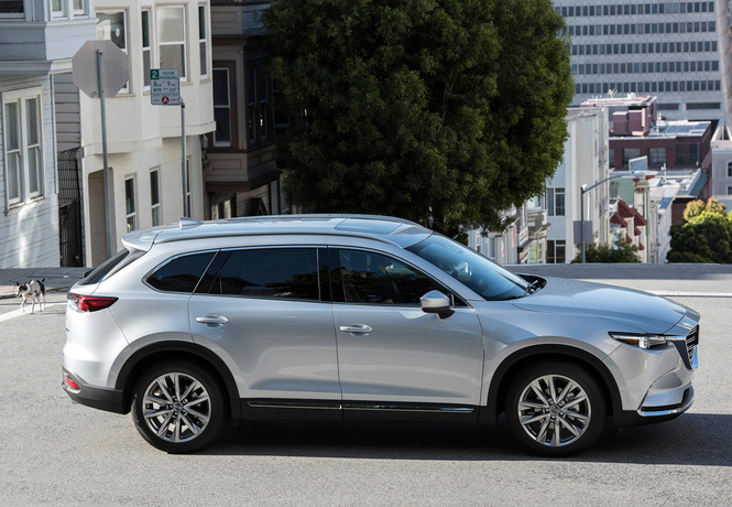Гигант Mazda CX-9 едет в Россию: цена уже объявлена Гигант Mazda CX-9 едет в Россию: цена уже объявлена