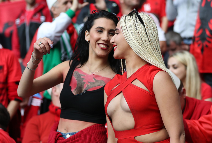 Сексуальные фанатки Евро-2016 — единственный повод отвести взгляд с поля