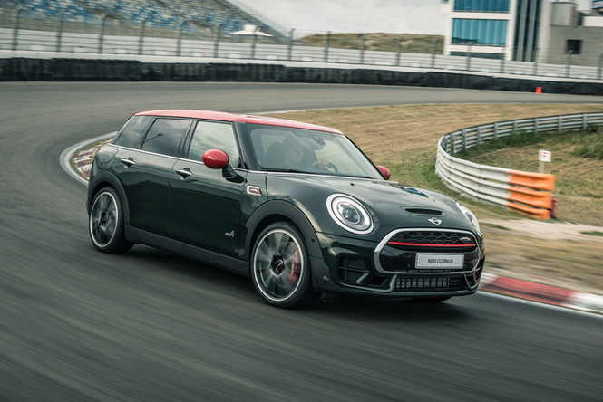 Зачем Mini быть большим и мощным? Зачем Mini быть большим и мощным?