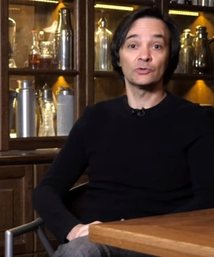 Маленков-коктейль 21: главред MAXIM рассказывает, как вырастить из детей атеистов (видео)