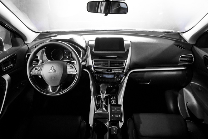 Mitsubishi Eclipse Cross: автомобильное затмение года Mitsubishi Eclipse Cross: автомобильное затмение года