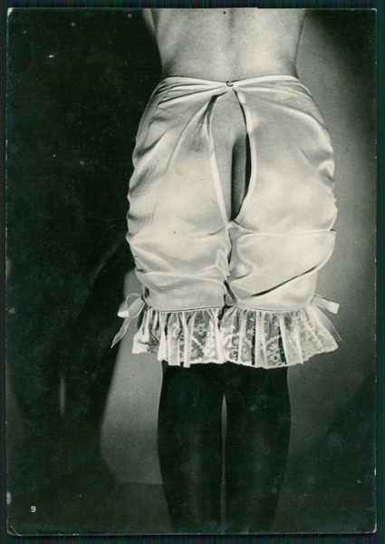 Реклама фетишистского нижнего белья 1920-х годов