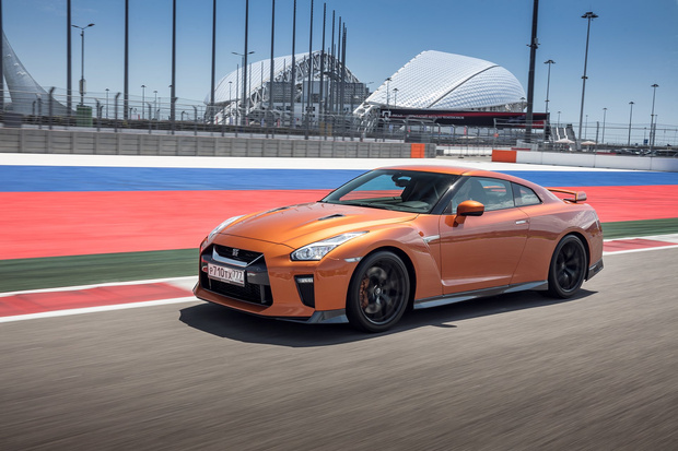 Nissan gtr годзилла